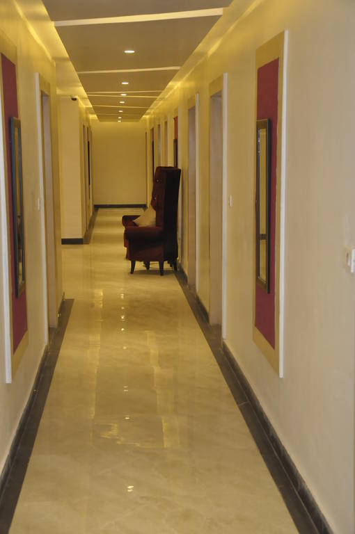 Hotel Rallentino Kota  Exteriör bild