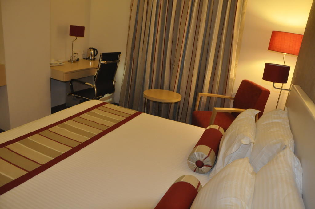 Hotel Rallentino Kota  Rum bild